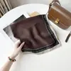 Lenço de seda preto e branco com bolinhas, 70cm, elegante e simples. Lenço quadrado de algodão e linho com padrão espinha de peixe para primavera e outono. Adequado para decoração de loja de roupas, lenço feminino no atacado