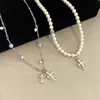 Chica Picante Estilo Americano~ Collar en Capas de Cruz de Perlas para Mujer, Cadena para Clavícula de Lujo Ligero Nicho de Gama Alta, Accesorio Exquisito Versátil