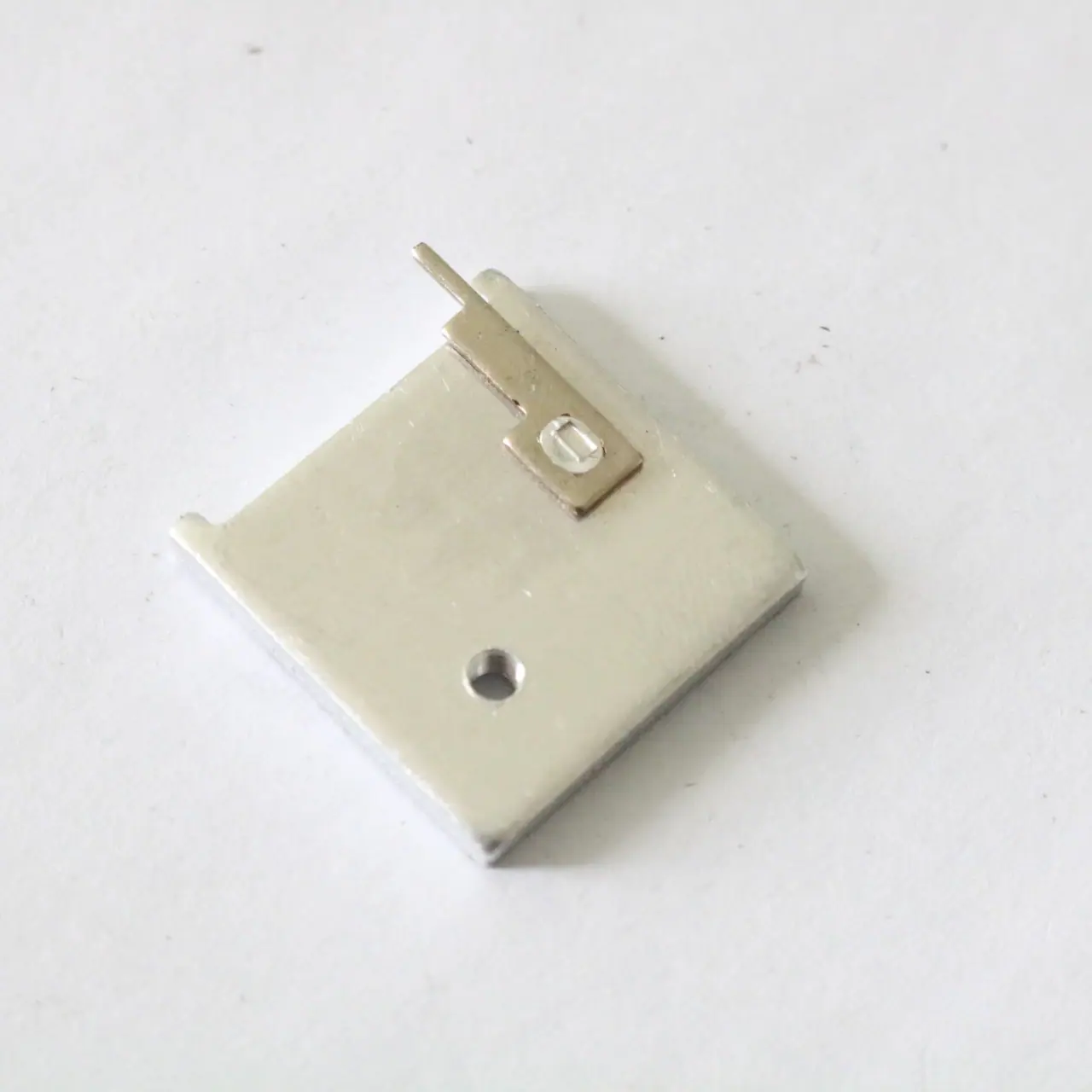 东莞石排冲压五金件 LED铝型材散热片电源适配器IC电子散热