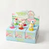 MOUMOU Oveja Viaje Buscando el Viento Caja Ciega Giratoria Muñeca Linda Oveja Pequeña Figura de Juguete de Moda Adorno de Escritorio Regalo para Niña
