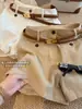Pantalones Cortos de Lino Blancos Estilo Old Money para Mujer 2026 Nueva Temporada de Verano Ropa Exterior de Gama Alta Simple Versátil Casual de Pierna Ancha