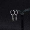 Suministro Transfronterizo de Aretes Pequeños de Hoja Estilo Mismo de Park Jimin de Bts, Clips para Orejas, Aretes de Acero de Titanio al por Mayor en Stock