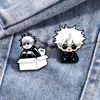 Broche de Dibujos Animados Lindo Metal Aleación de Zinc Creativo Gojo Satoru Personaje de Hechizo de Retorno Insignia Conmemorativa Decoración para Mochila Escolar