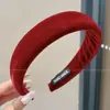 Diadema Nueva Retro 2026 Hace que la Cara se Vea Más Pequeña Diadema Elegante para Mujeres Ilumina la Piel No Aprieta la Cabeza Estilo Perezoso Pinzas para el Cabello Accesorios para el Cabello Mayoreo