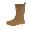 Sapatos de água moda estilo coreano transfronteiriços cano médio boca de cordão galochas femininas quatro estações calçados externos de trabalho impermeáveis antiderrapantes galochas Martin