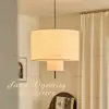 Araña de dormitorio vintage estilo francés con un toque retro y sofisticado, adecuada para sala de estar y comedor, con pantalla de tela de doble capa y cable colgante