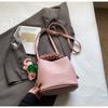 Bolso de Cubo de Mano de Gama Alta 2026 Nuevo Estilo Primavera para Mujer Estilo Coreano Piel Suave Patrón Granulado Gran Capacidad Bolso de Hombro Cruzado