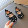 Elegantes Zapatos de Cuero Redondos Estilo Retro para Niñas con Lazos 2026 Nuevas Llegadas de Otoño Zapatos Planos Lindos para Niños con Lunares