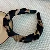 Diadema Dental de Satén de Gama Alta con Estampado de Leopardo y Bloques de Color, Envolvente, para Aumentar la Altura en la Parte Superior del Cráneo, Pinza de Pelo de Burbuja Versátil para Salir
