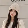 Gorro de Tricô com Circunferência de Cabeça Grande, Design de Estrela, Estilo Americano, Proteção para Orelhas, Novo Modelo Outono e Inverno 2026 para Mulheres, Gorro que Afina o Rosto