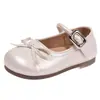 Zapatos pequeños de cuero para niña con lazo, colección primavera y otoño, zapatos de princesa de suela blanda, zapatos Mary Jane de estilo ballet francés, zapatos de actuación para niños