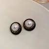 Brincos Florais Vintage Retrô com um Toque de Luxo Leve e High-End, Design de Tarraxa com Franjas, Brincos Versáteis Atacado