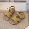 Sandalias Cómodas para Niñas 2026 Nuevas Llegadas de Verano Zapatos de Playa de Suela Suave para Niños Zapatos Casuales Cómodos de Princesa Versátiles