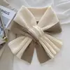 Cachecol Curto Versátil para Mulheres, Aquecedor de Pescoço Tricô Cruzado Outono e Inverno, Estilo Coreano Bloqueio de Cores Quente Proteção Preguiçosa para o Pescoço Cachecol Tricotado