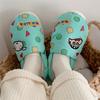 Pantuflas de Algodón Todo Incluido Co-Branded de Crayon Shin-Chan para Mujer Invierno Forradas de Felpa para Calentar Calzado de Casa Trendy Estilo K para Confinamiento en Casa