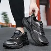 Fábrica Directa de Zapatos Deportivos Quanzhou Suministro Directo Zapatos Deportivos para Hombre Ligeros con Puntera Ancha Cómodos para los Pies Zapatos de Trabajo Suela Ancha Zapatos para Exteriores