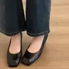 Zapatos de Trabajo Negros para Mujer Otoño 2026 Nuevos con Tacón Grueso, Boca Baja, Ligeros, Ajuste Amplio para Viajar al Trabajo