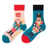 Calcetines originales de moda infantil AB color asimétrico dibujos animados longitud media otoño e invierno caramelos lindos calcetines de algodón para niños y niñas