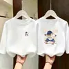 Roupa Infantil Masculina Roupa de Primavera e Outono Camiseta Básica Estilosa Top Casual Bonito Novidade Primavera e Outono 100% Algodão Puro Manga Longa