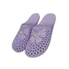 Zapatos de verano estilo coreano con agujeros para mujer Baotou, versátiles, para influencer, antideslizantes, suela suave, pantuflas, ropa para el hogar, ropa para exteriores, zapatos de playa para estudiantes
