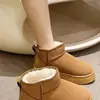 Botas de Nieve para Mujer Suela Gruesa Ropa para Exteriores 2026 Invierno Nuevas Botas Cortas Forradas de Terciopelo Zapatos de Algodón Engrosados Antideslizantes Cálidas para el Noreste