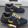 Nuevas zapatillas deportivas casual de malla, suela plana, punta redonda, zapatos antideslizantes para conducir, transpirables, cómodos, ligeros, zapatos de entrenamiento alemanes para exteriores