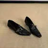 Mocasines retro de punta cuadrada con tacón grueso para mujer, colección otoño 2026, piel suave con detalle de hebilla, cómodos para ir al trabajo, planos elegantes y con estilo