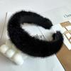 Diadema de felpa de imitación de piel de conejo de invierno, diadema para el cabello popular en línea de temperamento francés simple, diadema con calavera de lujo ligero, accesorios para el cabello