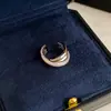 Super chicos y minimalistas aretes redondos tipo clip con forma de cruz de circonita para mujer, no requieren perforación, aretes ligeros y lujosos con un toque de alta gama