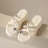 Pantuflas de Suela Gruesa para Mujer, Nueva Moda Verano 2026 Sandalias de Tira de Dedo Estilo Francés con Pedrería, Chanclas Elegantes para la Playa