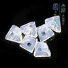 Suministro directo de fábrica 4-10 mm Nuevas cuentas triangulares cristal de vidrio cuentas sueltas tridimensionales accesorios para joyería DIY pendientes