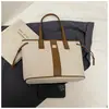 Bolsa Tote Color-Blocking Fashion para Mulheres 2026 Novo Modelo de Alta Qualidade Grande Capacidade Bolsa de Ombro Casual Versátil Tendência