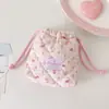 Bolsa de cosméticos con estampado de tulipanes estilo coreano, una bolsa de viaje multifuncional, una bolsa con cordón para guardar toallas sanitarias y un estuche para papelería/lápices
