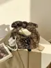 Bolsa de axila de felpa con forma de nube para otoño e invierno, bolso de hombro de felpa retro con manchas, bolso peludo plisado de nicho, bolsa de calidad de exportación