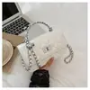 2026 Nuevo Llegada Estilo Fragancia Pequeña Bolso de Mano Acolchado con Cadena High-End Moda Versátil Hombro Único Cruzado Bolsa Pequeña Cuadrada