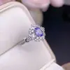 ¡Anillo de Tanzanita Natural! ¡Hermoso Color Morado, Completamente Limpio e Impecable, Montado Expertamente en Plata 925! Piedra Principal 5*7mm