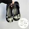 Accesorios para zapatos Croc, piezas para armar tú mismo, flores metálicas tridimensionales de lujo ligero con diamantes y perlas, hebillas de zapato desmontables, decoración de superficie de zapato