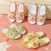Zapatillas planas de plástico de moda de verano al por mayor, zapatillas de mujer con estampado de dibujos animados de fondo suave, zapatillas de casa con dibujos animados para mujer