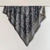 Estilo Nuevo Otoño e Invierno Sencillo y Elegante Versátil Mezcla de Poliéster Retro Francés Bufanda Triangular Grande Bufanda Cálida para el Cuello Chal
