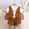 Ropa Nueva de Verano para Niños, Chaleco Patchwork para Niños Pequeños y Medianos, Pantalones Cortos de Manga Corta, Conjunto de Dos Piezas, Traje de Verano para Niño Gentleman
