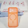 Capa Magnética para Celular com Sensação de Pele Que se Transforma Instantaneamente em uma Magnética, Adequada para Apple 17 Pro Max Capa Macia Proteção de Celular iPhone 16 Material