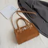 Nuevo Bolso Cuadrado Pequeño de Diseño Nicho Otoño e Invierno 2025 Bolso Cruzado Estilo Coreano de Alta Gama para Mujer Estilo Retro Bolso de Hombro