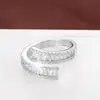 Anillo Elegante y con Estilo Ajustable para Mujer con Diseño de Raya, Moderno para el Uso Diario, Versátil, Exclusivamente para Ventas Transfronterizas, Ventas Directas de Fábrica