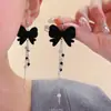 Pendientes de Terciopelo Negro con Lazo para Otoño e Invierno con Diseño Único, Nuevos Pendientes de Alta Gama Estilo Francés de Moda 2025