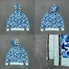Sudadera con cremallera y camuflaje de tiburón Bape de moda para hombre y mujer, estilo pareja, cárdigan chaqueta con capucha holgado de forro polar puro de moda para hombre