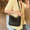 Bolso retro para mujer 2023 nueva llegada moda para ir al trabajo combinable color sólido bolso bandolera nicho de alto sentido bolso de hombro ins