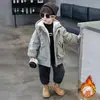 Roupas de Inverno para Meninos Parka de Pelúcia de Coelho Estilo Coreano Jaqueta de Algodão com Capuz Espessa para Crianças Jaqueta de Algodão para Crianças Pequenas e Médias Roupa Exterior