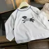 Nueva camiseta de protección solar para niños, ligera y fresca, sin costuras, estilo coreano, estampado de cachorro lindo, moderna y elegante