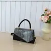 Bolsa Feminina Brilhante com Estampa de Cobra 2026 Inverno Nova Tendência Estilosa Fashionable Bolsa de Mão Ombro Transversal Pequena Quadrada