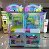 La máquina de peluches Lucky Fantasy havefun se coloca en centros comerciales y salones recreativos, ofreciendo peluches de gran tamaño, golosinas, tarjetas y cajas sorpresa.